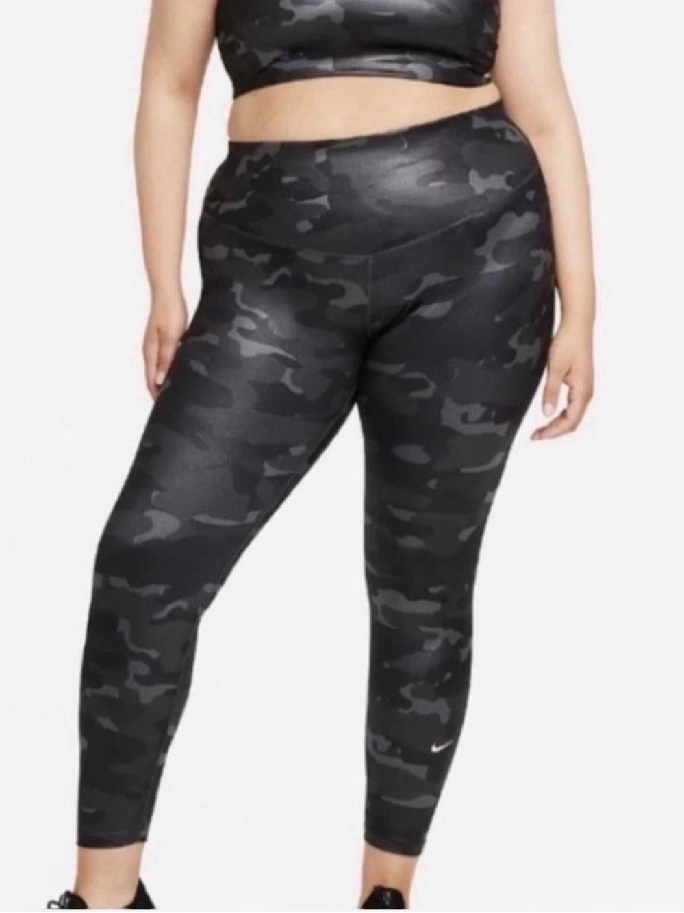 Nike Plus Size Black Camo High-Waist Leggings